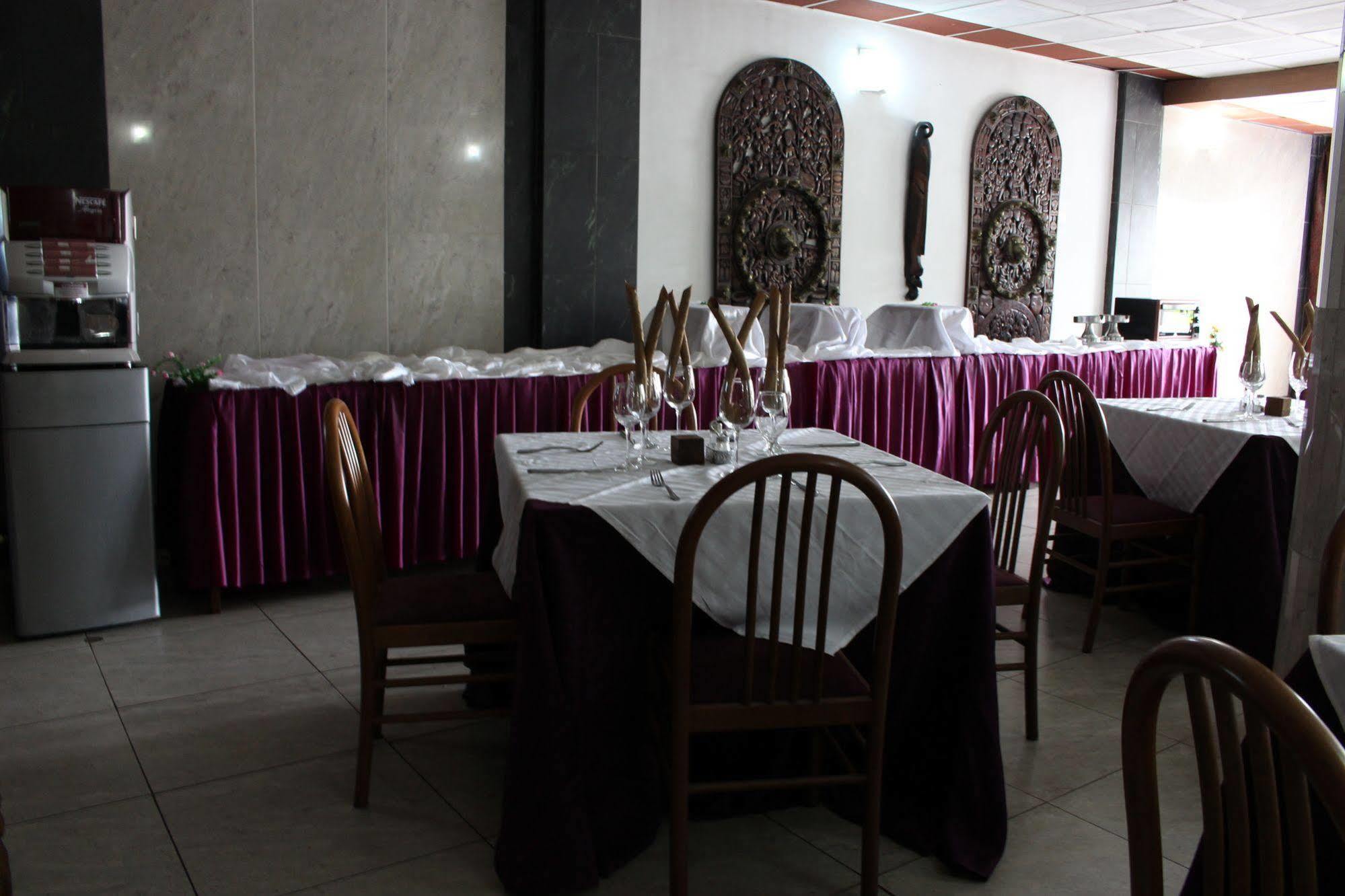 Hotel Franco Yaoundé Zewnętrze zdjęcie